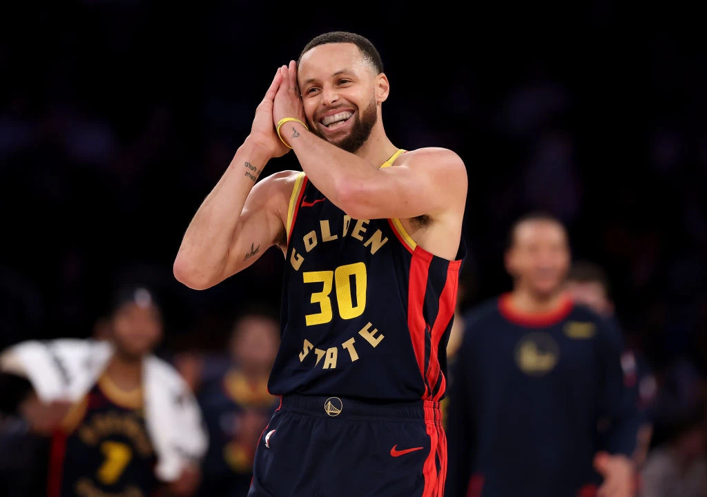 Stephen Curry Menjadi Raja Madison Square Garden