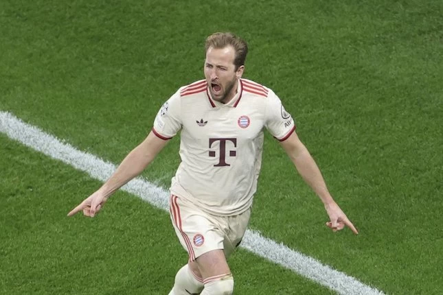 Opsi Menarik! Kalau Jadi Cabut Dari Liverpool, Salah & Van Dijk Disarankan Gabung Kane
