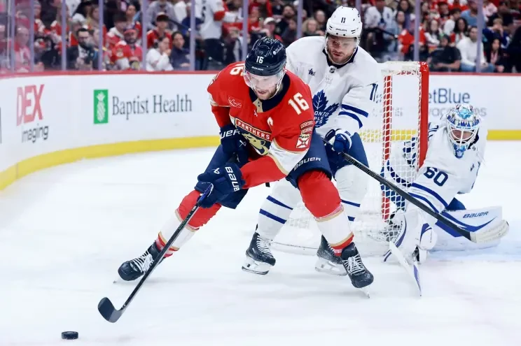 Florida Panthers dan Toronto Maple Leafs Imbang 2-2